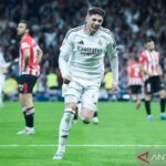 Perbandingan Gaya Permainan Valverde dan Gerrard: Analisis SEO Real-Madrid-Tempel-Ketat-Barcelona-210425-gvl-2.jpg