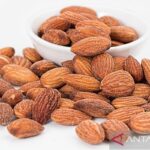 almonds-g3d38c3eba_1280_1.jpg