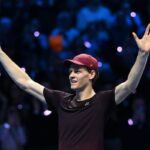 Sinner: Kemajuan Saya Lebih Baik dari Tahun Lalu sinner-nitto-atp-finals-2025-title-reaction-image.jpg